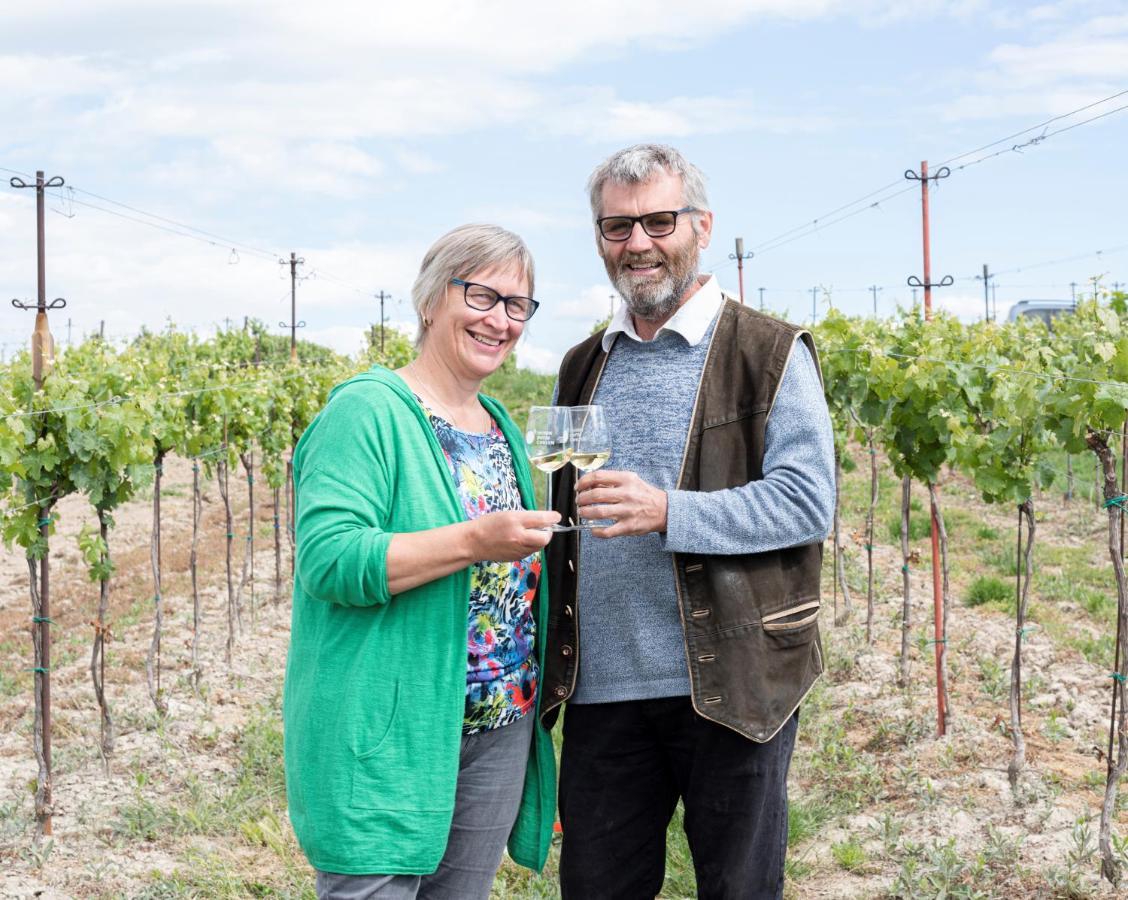 Weingut Zur Schlafmuetze Ξενοδοχείο Herrnbaumgarten Εξωτερικό φωτογραφία